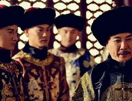 雍正在九子夺嫡中的实力如何 康熙最后为何会选择雍正做继承人