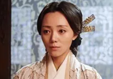 孝成许皇后：汉成帝刘骜第一任皇后，她经历了哪些起起伏伏？