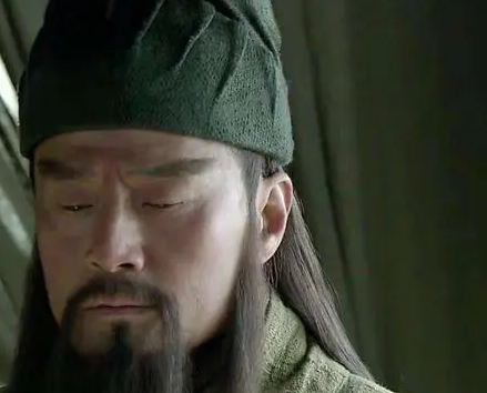 刘备当初对诸葛亮言听计从的 刘备建立蜀汉后为何变了