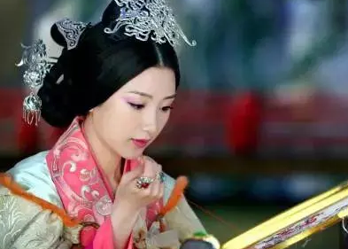 上官皇后：汉昭帝刘弗陵的皇后，历史上最年轻的太皇太后
