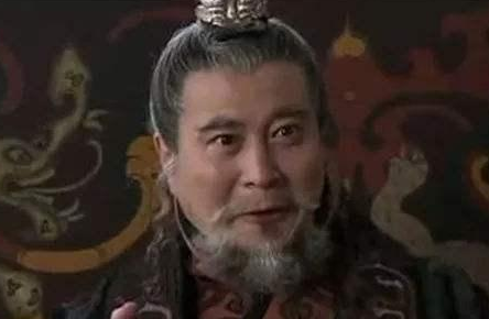 东汉末年杨家也是四世三公 杨家为什么没有起兵成为诸侯