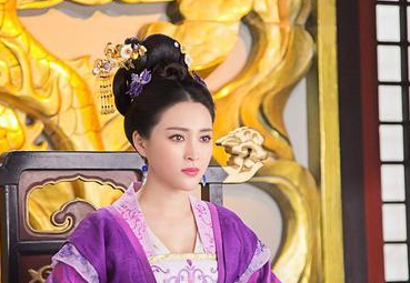 刘娥能得到赵恒的喜爱并且当上皇后的原因是什么？