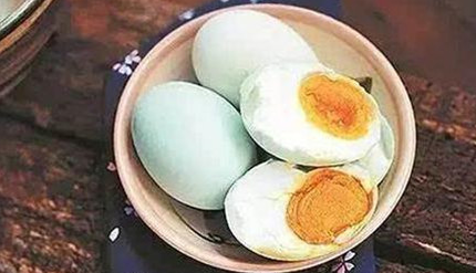 古代在端午节为什么吃咸鸭蛋？