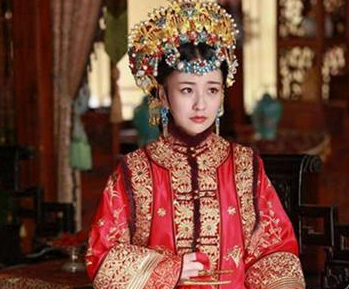 康熙唯一皇贵妃佟佳氏，为什么只当了半天皇后？