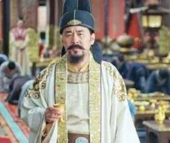 在宋朝时期，皇帝都没有身穿龙袍是因为何？