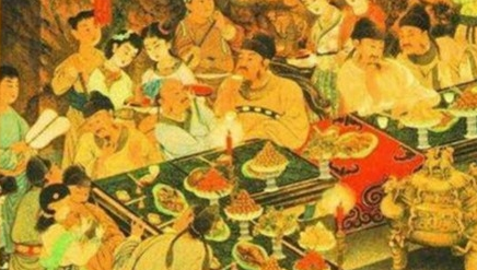 古代皇帝一般用完膳之后，剩下的饭菜都会怎么处理？