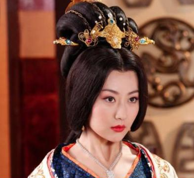 10岁成贵妃，30岁被赐死，张丽华真的是红颜祸水吗？