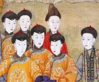 清朝时期，后宫嫔妃死后她们的遗物时为何处理的？
