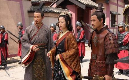 西汉和东汉一共出现三位窦太后 她们三人之间是什么关系
