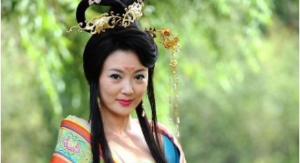 《惊鸿舞》在唐朝十分流行，是唐玄宗哪位妃子的成名舞？