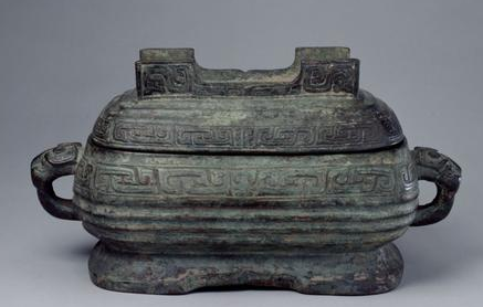 盨是古代盛食物的铜器，它在哪个时期开始流行起来？
