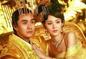 冯小玲是怎么样从一个丫鬟最后成为皇帝的宠妃呢？