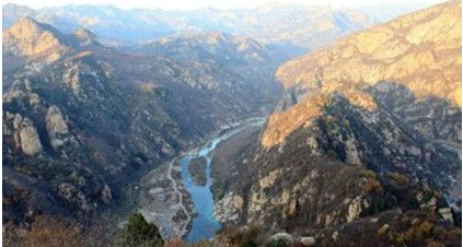 世界上最大的峡谷是哪个峡谷？