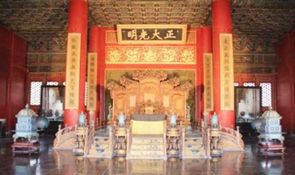 清朝皇帝的寝宫为什么不是乾清宫了？