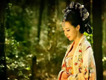 城阳公主：唐太宗李世民与长孙皇后之女，深受疼爱