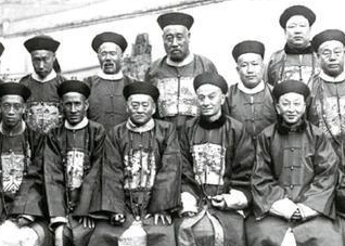 清朝时期的八旗子弟过的是什么生活?待遇怎么样？
