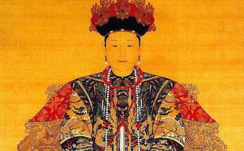 康熙最后一任皇后佟佳氏，屈居皇贵妃之位8年