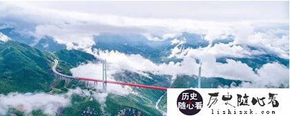 中国最高的大桥在哪里？它的高度达到了多少？