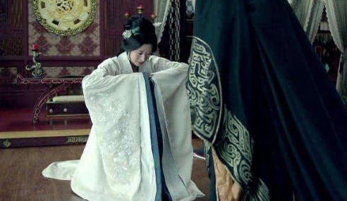 中国史上的第一位才女妃子，失宠后差点被陷害！靠机智躲过一劫！