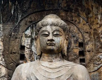 龙门石窟中的武则天佛像是谁塑造的？有多高？