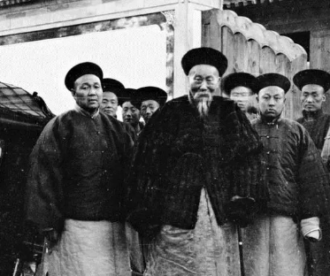 清朝四大名臣的民族身份与汉制复兴的探讨