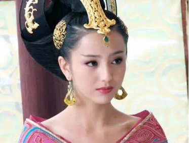 赵飞燕与她的妹妹，她们在汉成帝的后宫中是怎么样为非作歹的？