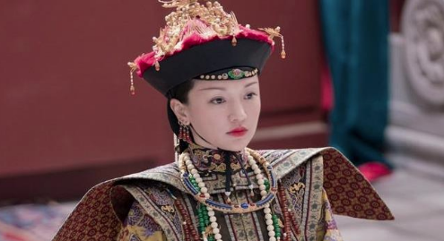 她是清朝最惨妃子，生前是中宫皇后，死后葬礼简陋