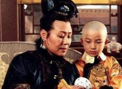 佟佳氏20岁皇帝丈夫就死了，但儿子却成了千古一帝