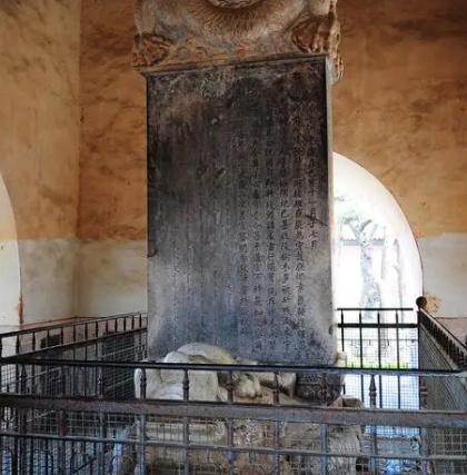 揭秘明十三陵：为什么只有朱棣的墓碑有字？