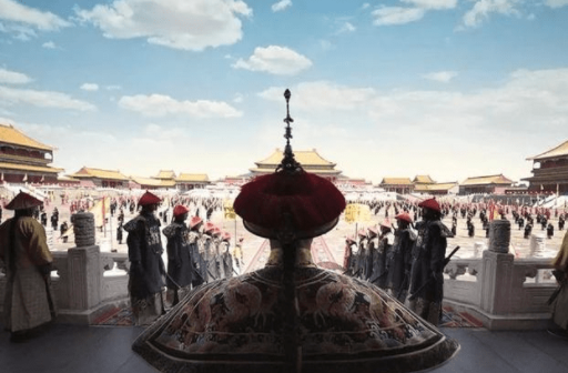 清朝皇帝每天上朝是在哪个宫殿？