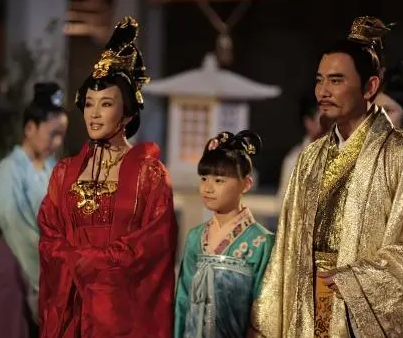 自从武则天当上女皇之后 中国为什么再也没有出现一个女皇